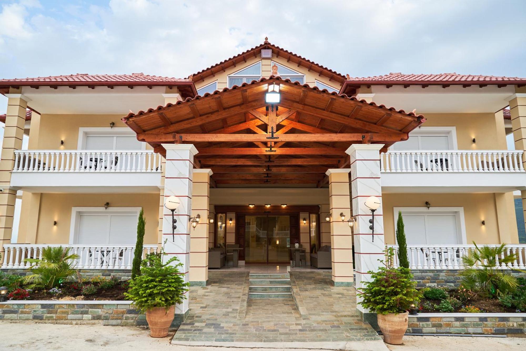 Famissi Suites 1 Kalabáka Exterior foto